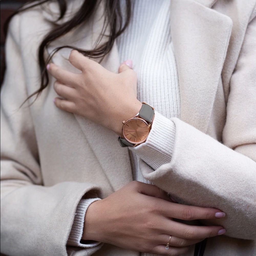 Monroé Rose Gold with Grey Leather Strap timepiece